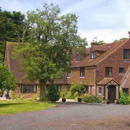 Cleavers Lyng 16Th Century Country House Herstmonceux Exterior foto